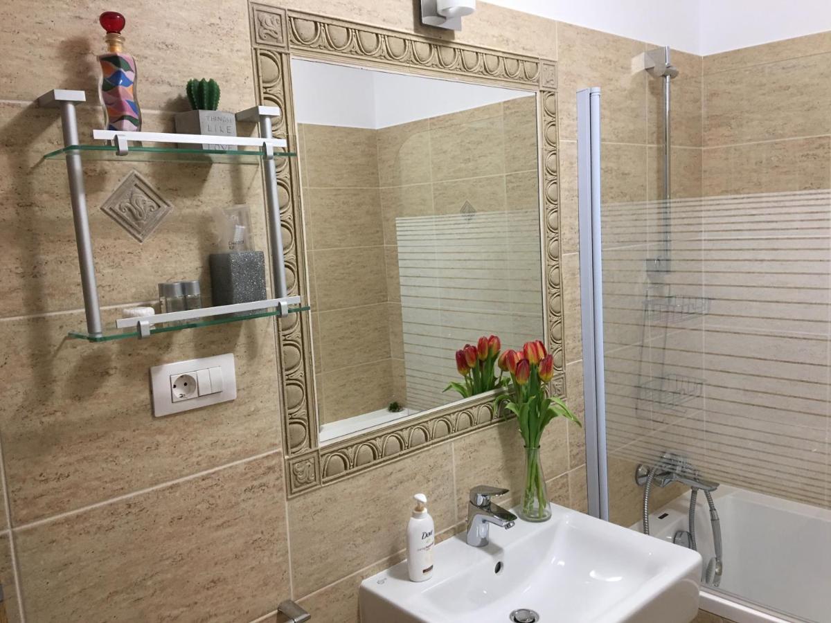 בראשוב Elegantza Suites מראה חיצוני תמונה